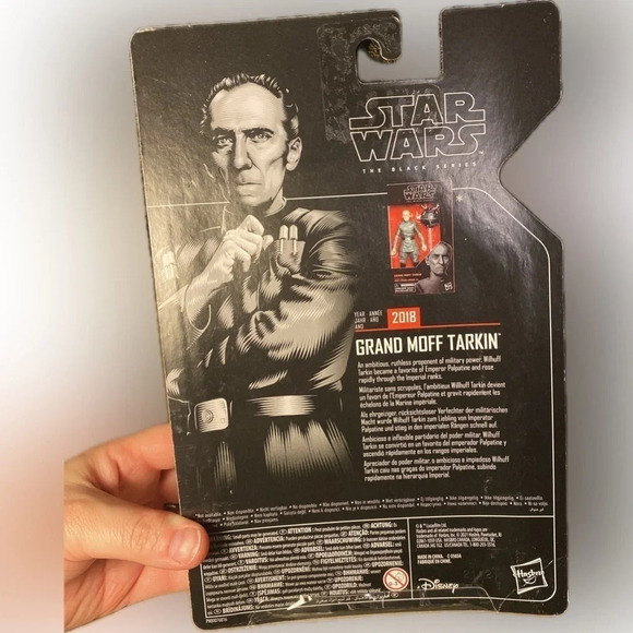 Star Wars: Grand Moff Tarkin action figure - Picture 2 of 3